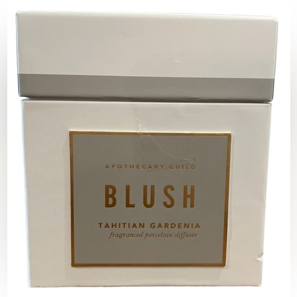 Blush Tahitian Gardenia Porcelain Diffuser by Apothecary Guild (New) - Picture 3 of 6